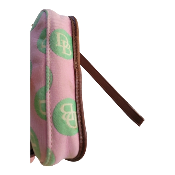 Dooney And Bourke Green Pink  Pouch Wristlet. - Picture 4 of 6